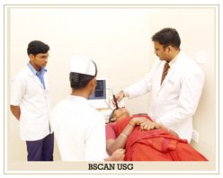 Slider image (5) Ahalia Foundation Eye Hospital